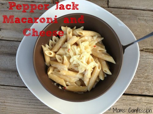 Enjoy this easy pepper jack macaroni and cheese recipe