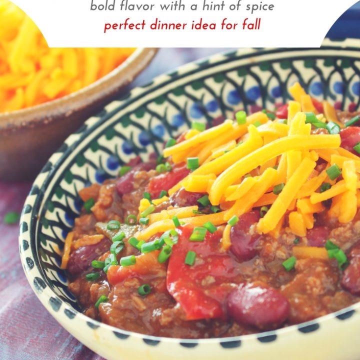 We love finding new ways to dress up the traditional chili recipe and make our own Texas Chili. This chili recipe is perfect for fall! You should try it!