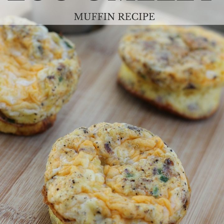 Looking for easy breakfast meal ideas? This muffin tin omelets recipe is the answer! These omelets in muffin tins are great on the go and back to school.