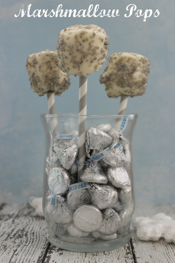 Silver & White Marshmallow Pops...Perfect of the Holidays! | Moms Confession