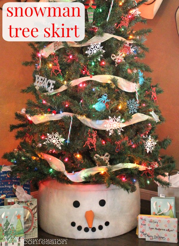 The Cutest DIY Snowman Tree Skirt for Christmas