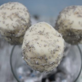 Delicious marshmallow pops