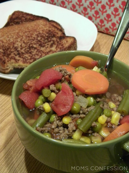 30 minutes to the best Hamburger soup ever! | MomsConfession.com