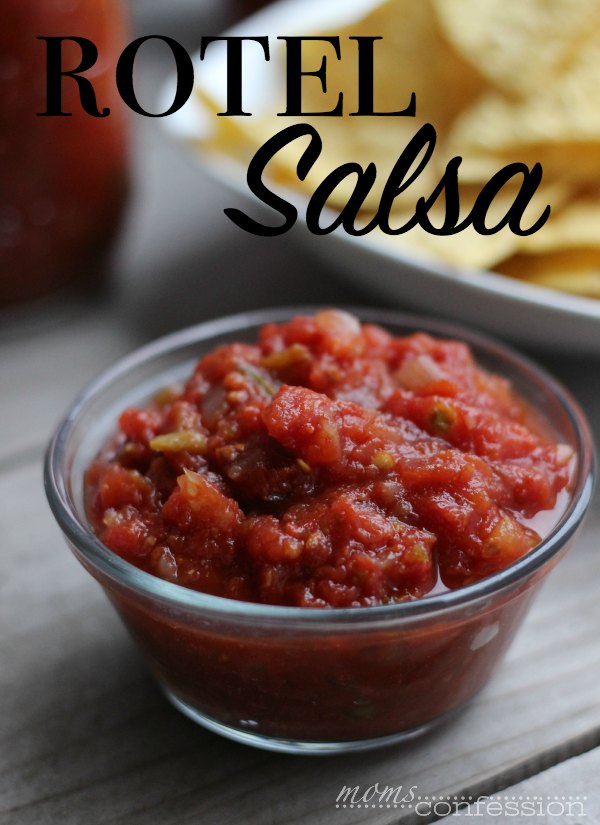 If you’re tired of eating store bought salsa and you’re looking for a little zing, this Rotel Salsa is the perfect recipe to try!