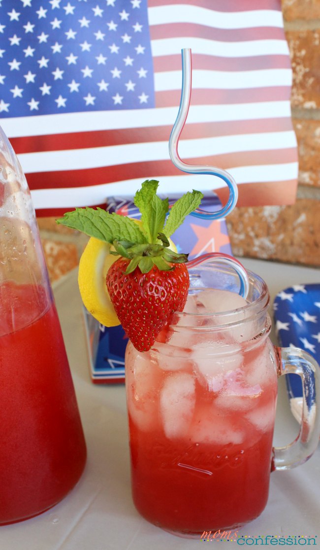 Making this good moscato cocktail at home tastes so much better on a cool summer day. Plus it's great for the upcoming your 4th of July parties.