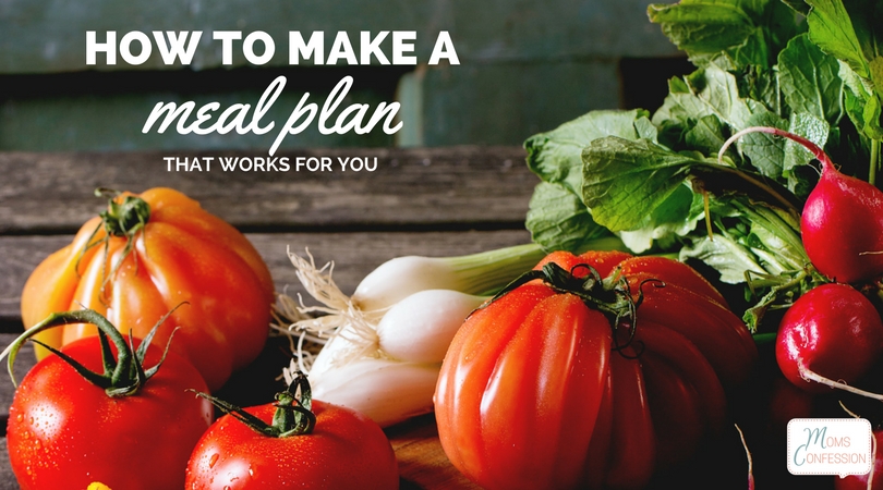 How To Make A Meal Plan: Check out our top tips for making a meal plan work for your family! Read this and learn how to make a meal plan to fit your family!