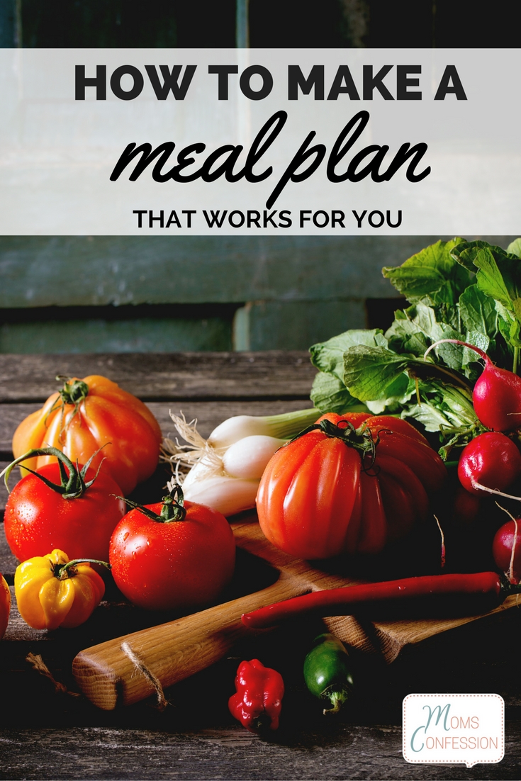 How To Make A Meal Plan: Check out our top tips for making a meal plan work for your family! Read this and learn how to make a meal plan to fit your family!