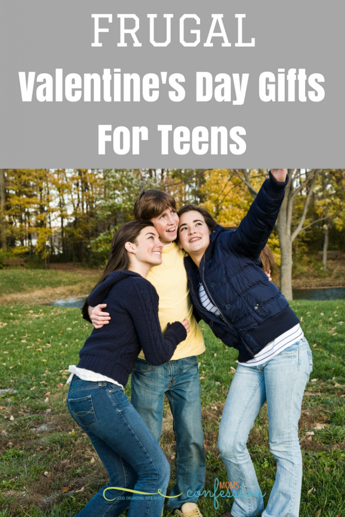 Check out these Frugal Valentine's Day Gift Ideas For Teens!  Great ideas to fit into any budget easily and keep kids happy at the same time!